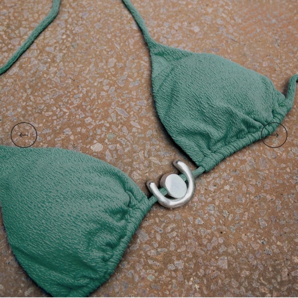 Vix Kori Textured Sea Glass Sage Triangle Bikini Top  NWT - Picture 2 of 2